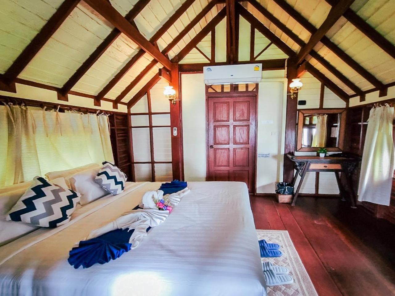 Baan Thong Ching Resort Khanom Kültér fotó
